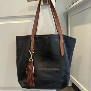 FOUNT Medium Bellfield Tote in Peppercorn